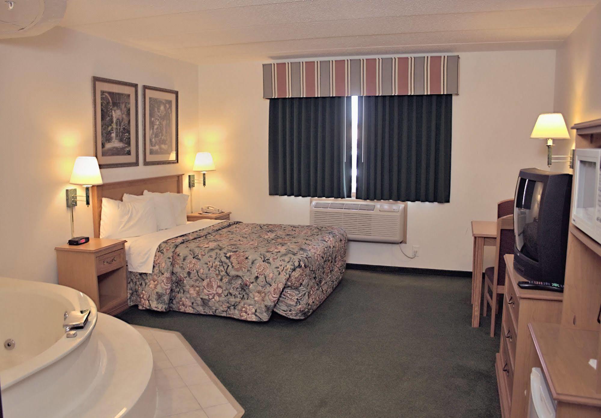 Americas Best Value Inn Annandale Exterior foto